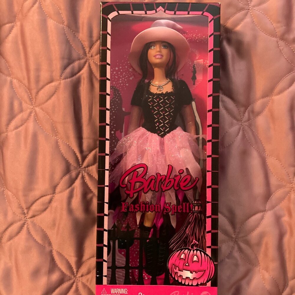 NEW Barbie Fashion Spell